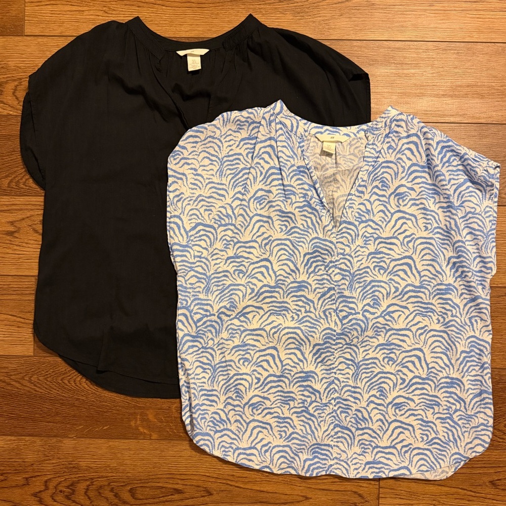 H&M Black V neck Top & Blue-White V-Neck Printed Top